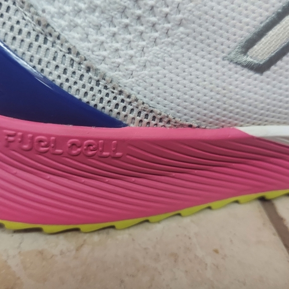 New Balance Running Shoes Fuel Cell Echo W White Multi - Picture 8 of 8